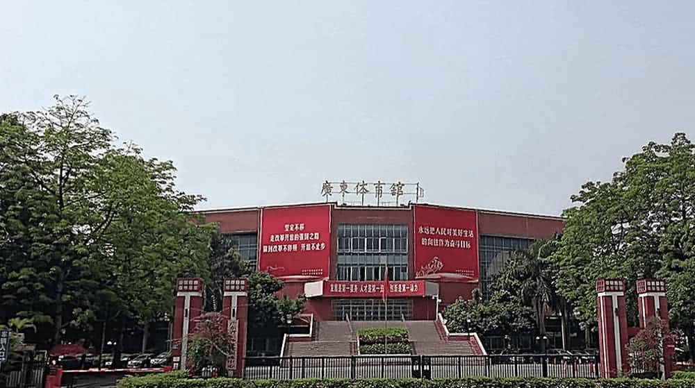 廣東省體育館芬尼克茲泳池恒溫除濕熱泵