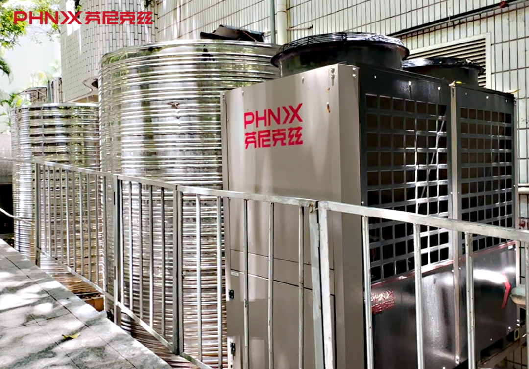 芬尼克茲高效賦能廈門悅?cè)A酒店熱水降溫系統(tǒng) 